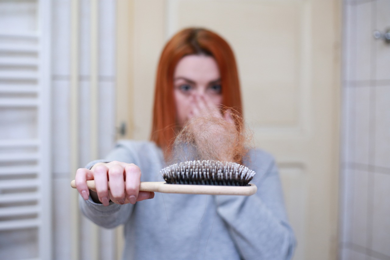 4 najczęstsze przyczyny wypadania włosów u kobiet